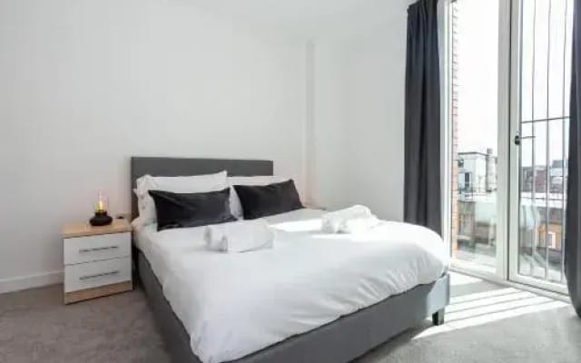 Spacious 2 Bed Apartment in Central Manchester