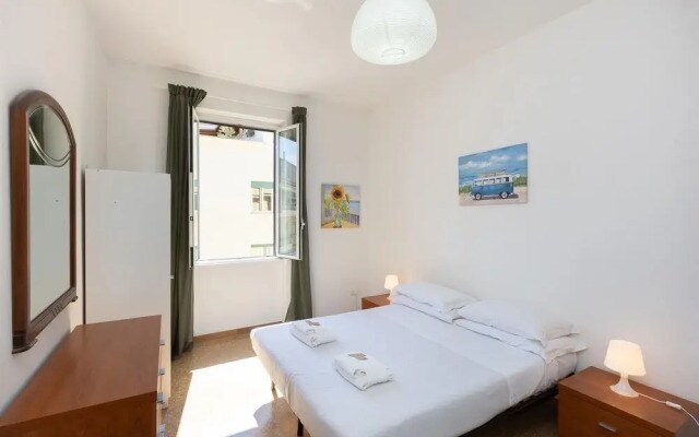 Rental in Rome Jenner Apartment