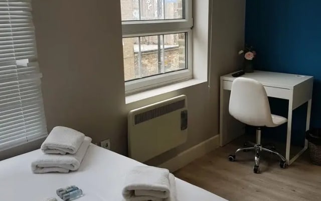 Toynbee Street Ro 4 · Charming Room In Tower Hamlets