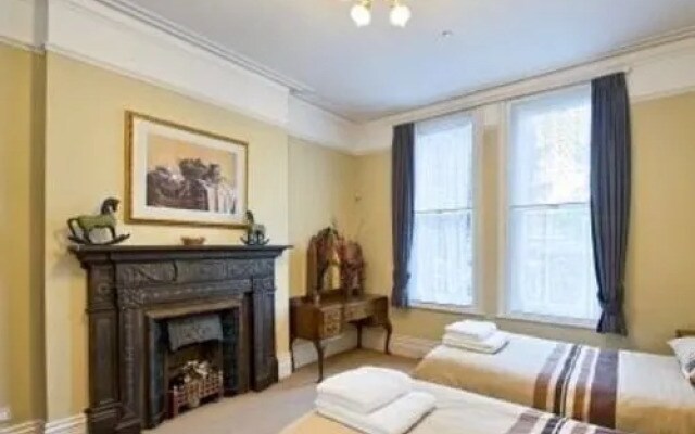 Glenthurston Apartments
