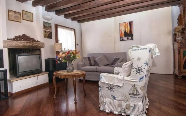 Grimaldi Apartments - Al Timone