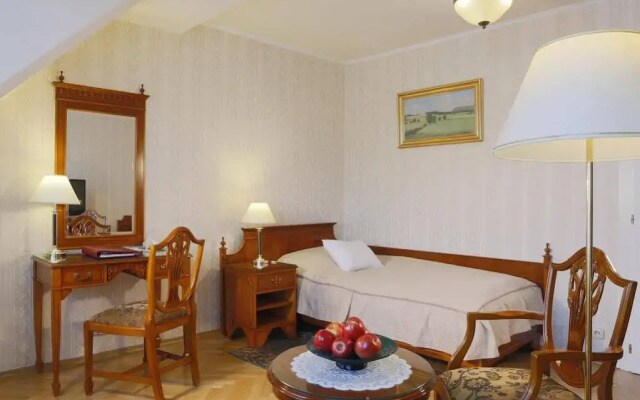 Hotel Bristol Palace