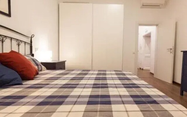 G&G Apartment 90mq - Historical Centre