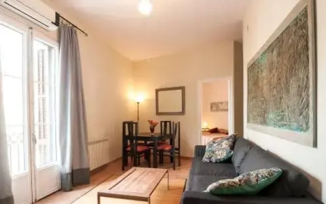 Gaudi Apartment 1