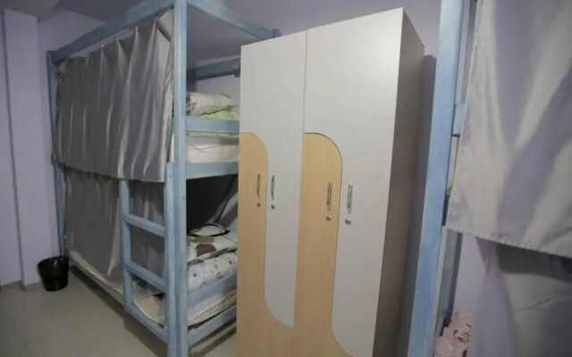 Hostel Zont i Shlyapa
