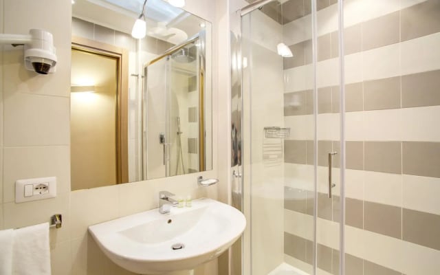 Top Floor Navona Guest House