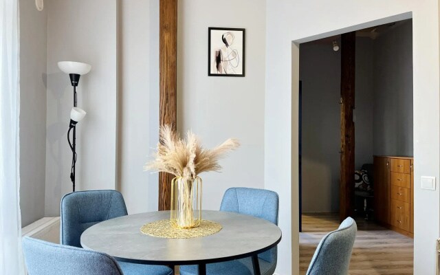 Royal Star Apartment