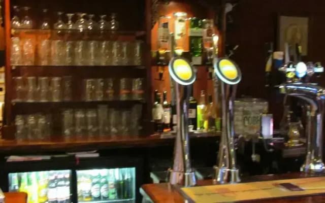 Melbourne Arms