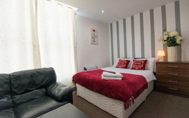 Snooze Apartments Flat 52