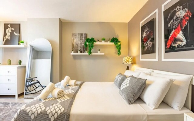 Flat with Excellent Location in Nisantasi, Sisli