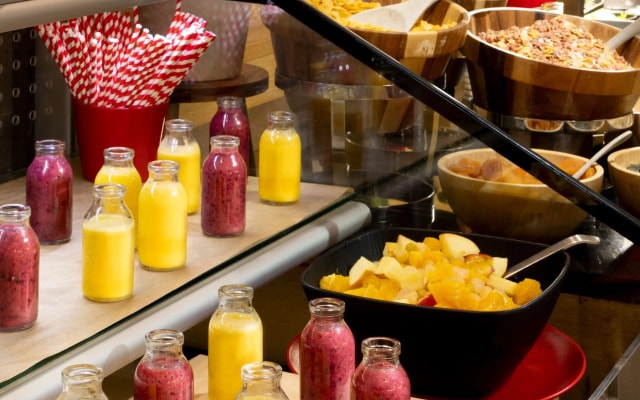 Отель Park Inn by Radisson Central Tallinn