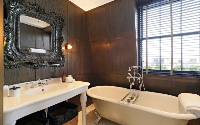 Super Premium - Cadogan Square 3 Bedroom Apartment