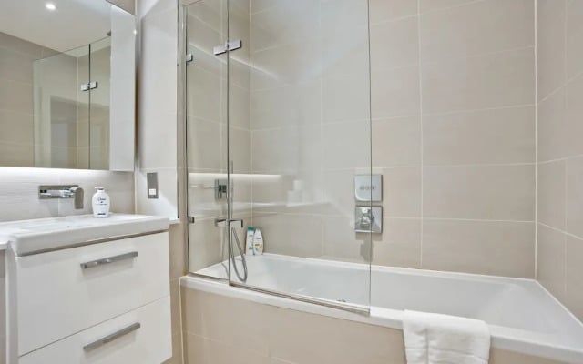 2 Bedroom Maida Vale Apartment With Patio