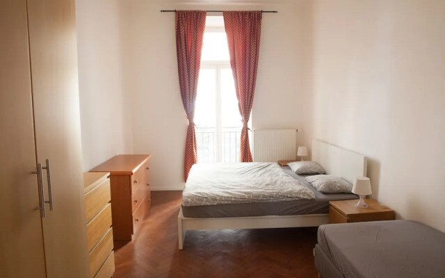 Spacious 2 Bedroom Apartment With Nice Terrace