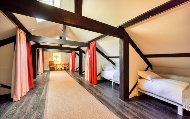 Historic Retreat in Peak District by River Dane