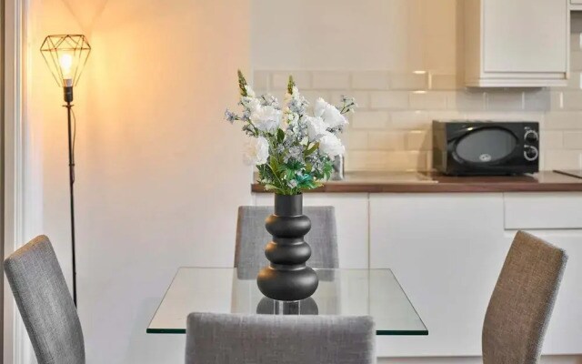 Host Stay Three Graces Getaway