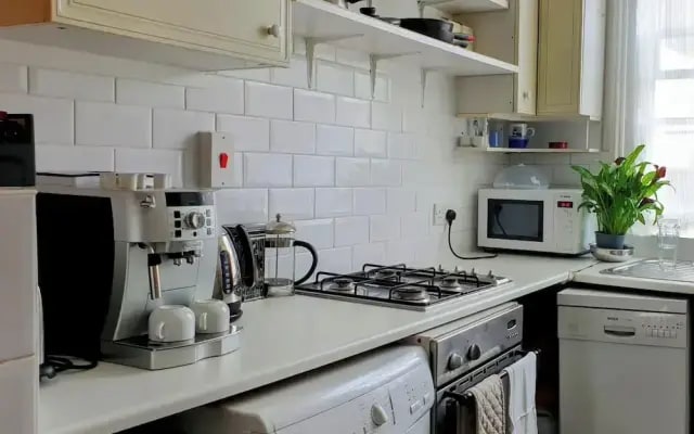 Charming 1-wall Bed Comfortable Studio in Nwlondon