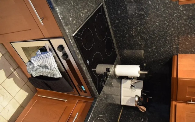 Central Location 1 Bedroom Flat