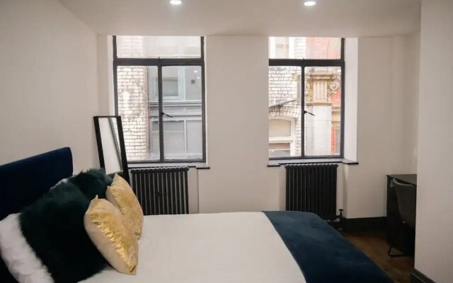 New Oxford House Apartments