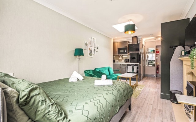 Imperial Inn Apartments