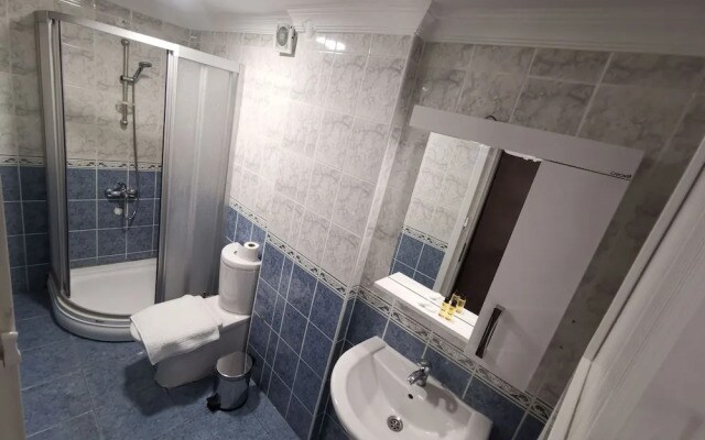 Kizil Elma Hotel