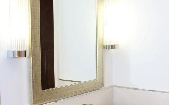 Humber Royal Hotel