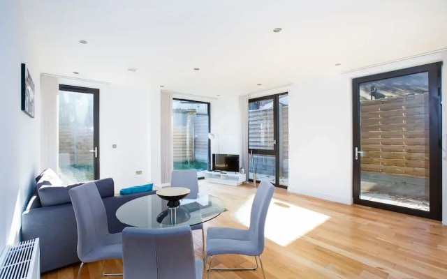 Spacious Luxury 1 Bed With Garden In Maida Vale