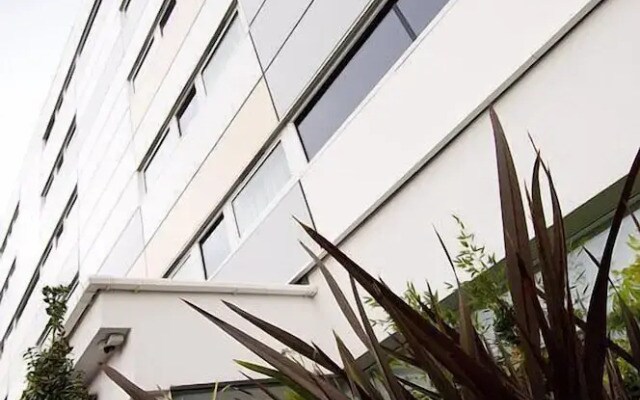 Premier Inn Manchester M56/J6 Runger Lane South