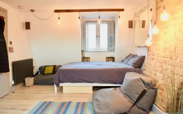 Unique 3 Bedroom Apartment in Clapham