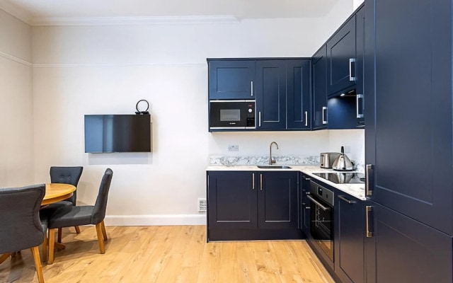 Modern Bayswater Flat