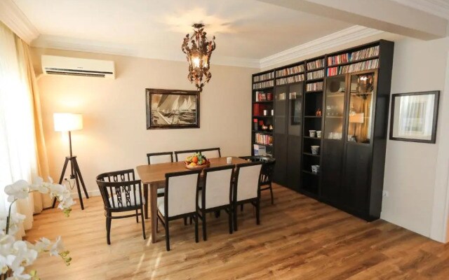 Fargo 4 Luxury Apartment