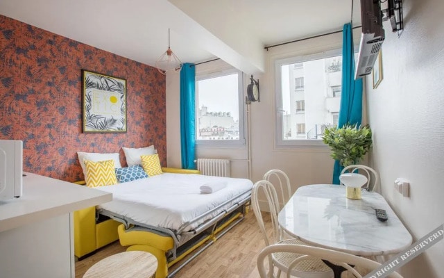 Apartment Ponthieu - Champs Elysées
