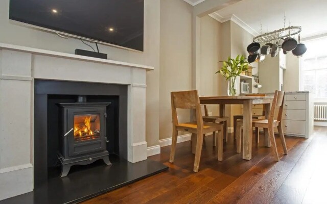Luxury Central Marylebone 2-bed With Garden Office