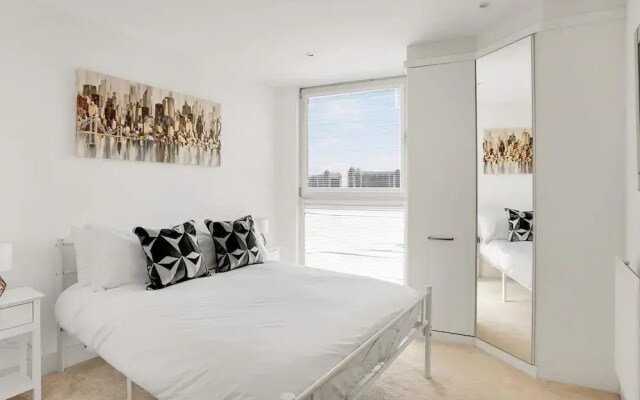 Panoramic London: 3-Bed City Oasis