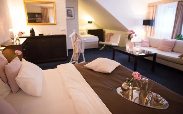 Hotel Savoy
