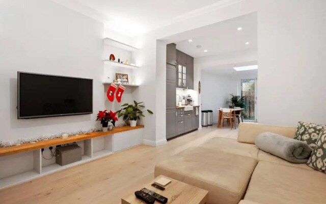 Charming 2 Bedroom Flat With Garden in Finsbury Park