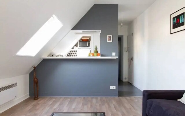 Central Paris - City Views Apartment