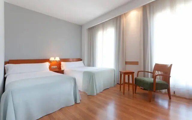Отель Sercotel Alcalá 611