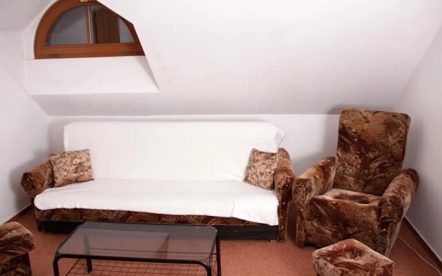 Rooms Novobranská - Orlí