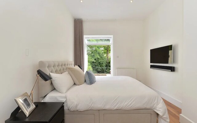 The Stunning Chelsea Gem - CCBE