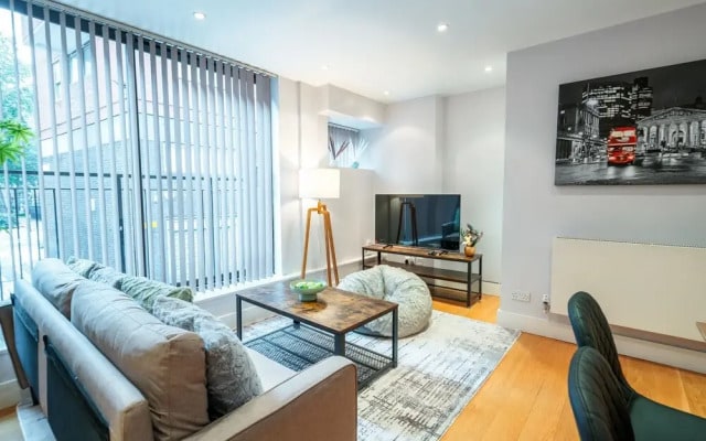 Immaculate 3-bed House in Central London