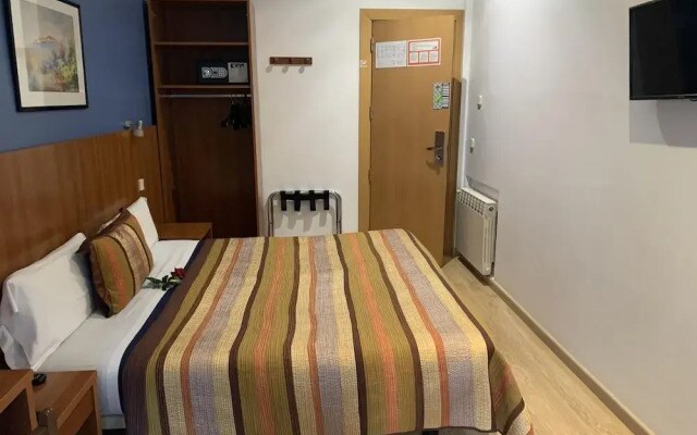 Ciudad Condal Hostal