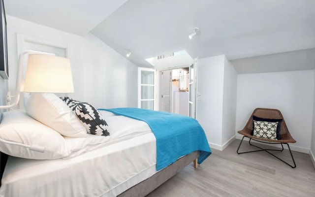 Solaga - Merced Suites