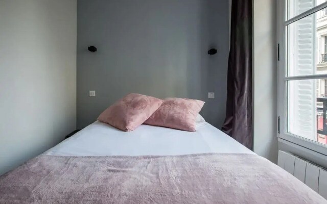 Spacious And Charming 6p Flat À Madeleine