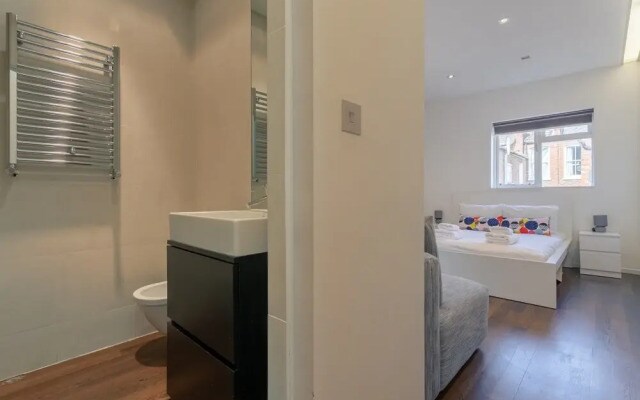 Stunning 2 Bedroom Terrace Flat in Fulham