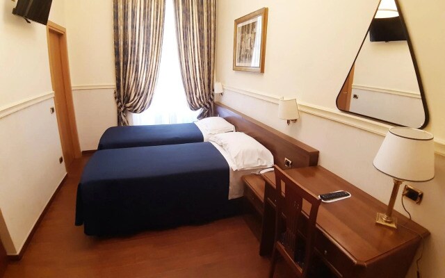 Mariano Hotel