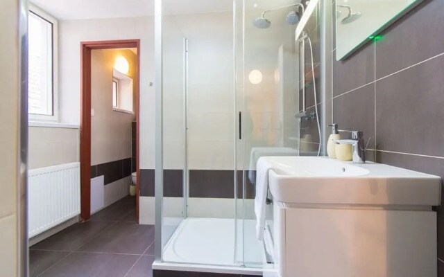 Karlova 7 Apartments