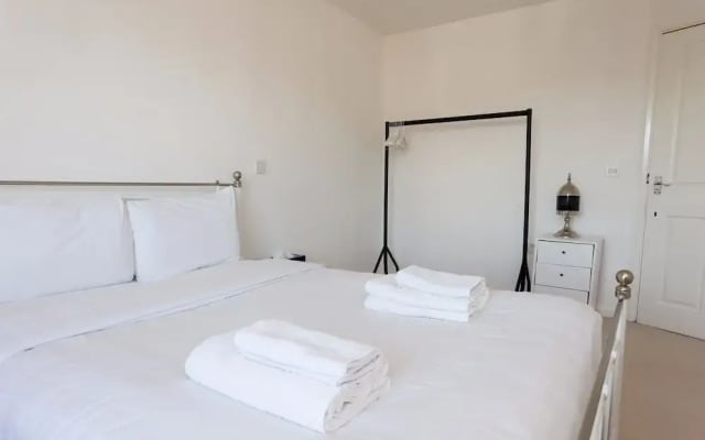 Modern, Stylish 1 Bed In Shadwell