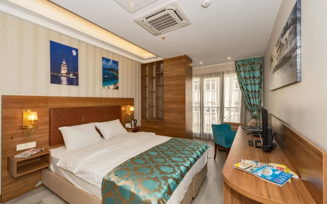 Grand Palace Hotel