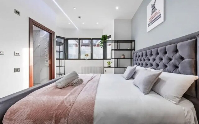 Luxury Flat in Studio